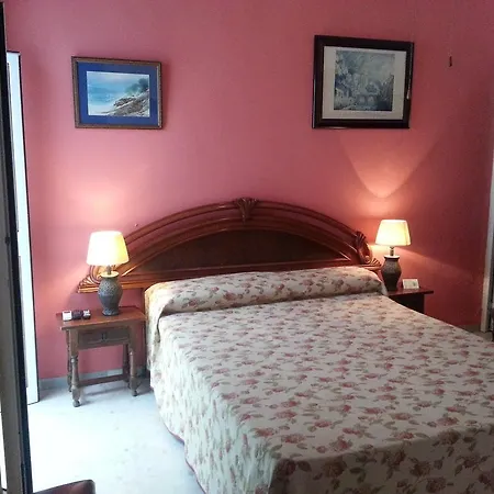 Bahia Hotel 2*